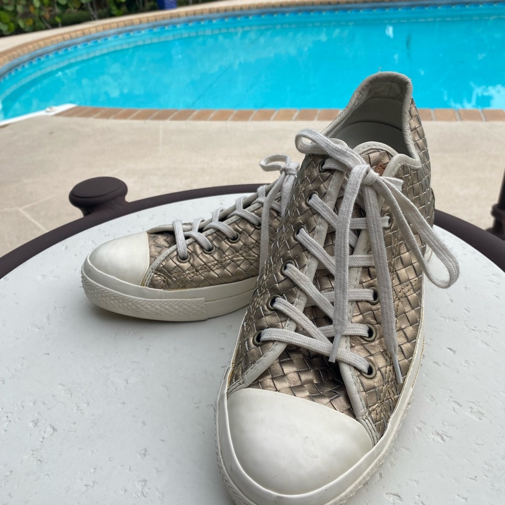 Super rare Converse gold weave low tops.